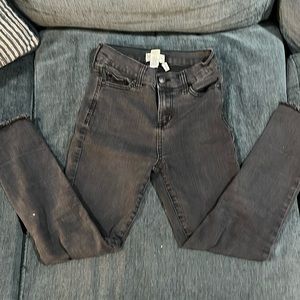 Revery Kids Black Jeans size 12 with no stains and in good condition.